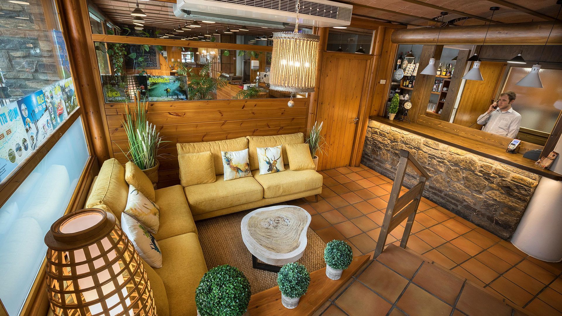 Découvrez les installations de l'Hotel Les Brases !